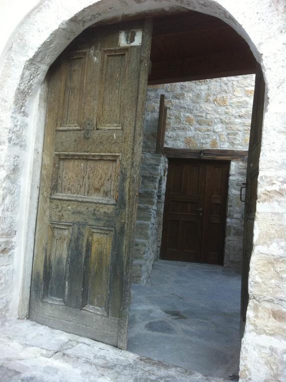 Guest House Mangalem Берат Экстерьер фото