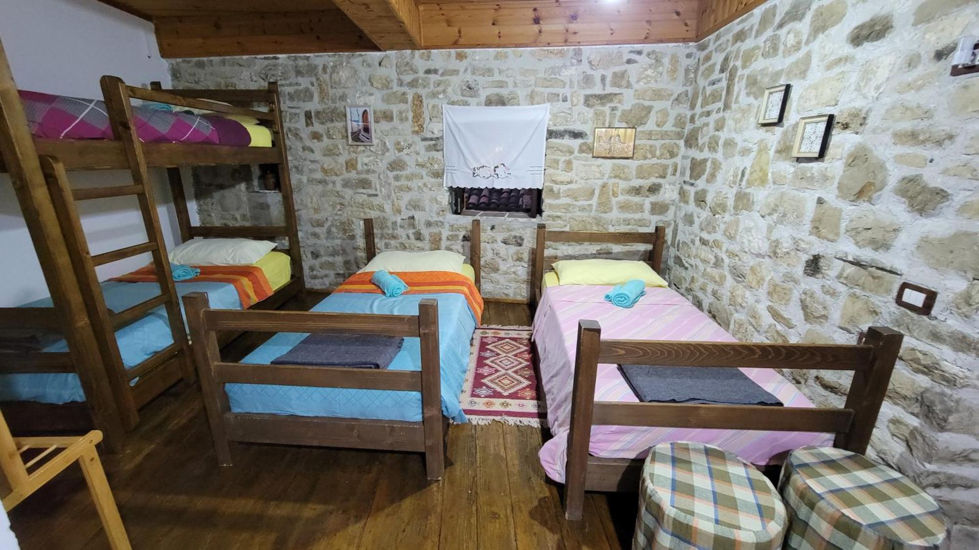 Guest House Mangalem Берат Экстерьер фото