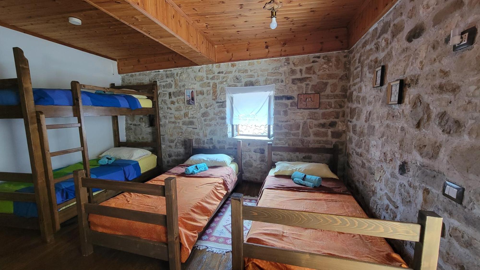 Guest House Mangalem Берат Экстерьер фото