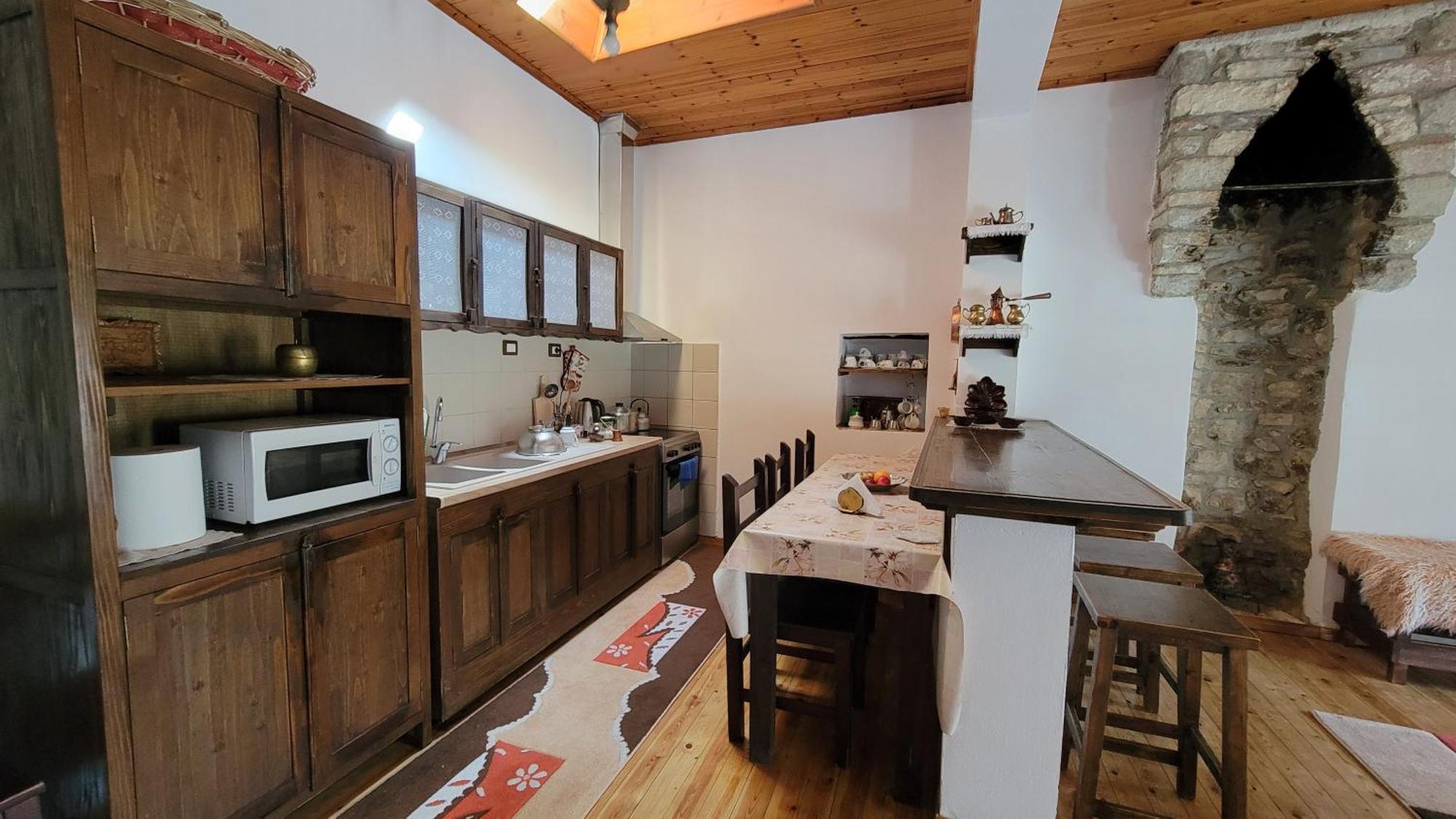 Guest House Mangalem Берат Экстерьер фото