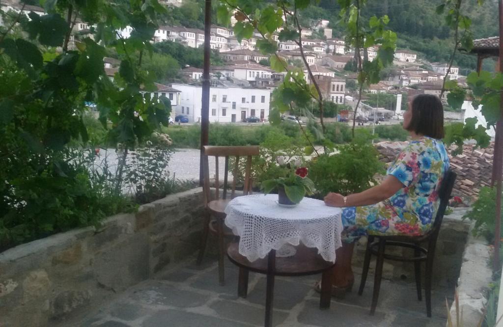 Guest House Mangalem Берат Экстерьер фото