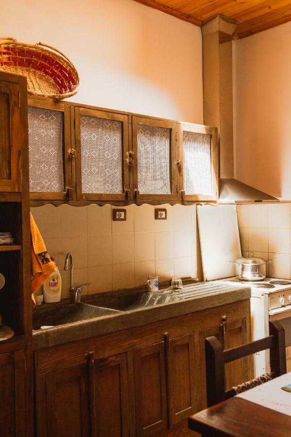 Guest House Mangalem Берат Экстерьер фото
